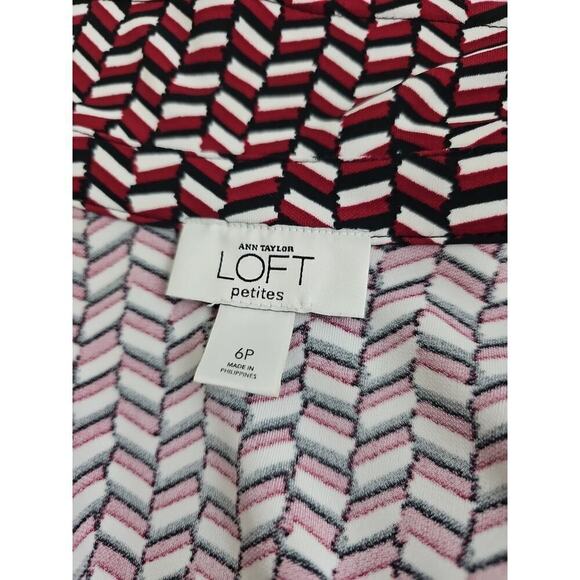 Ann Taylor LOFT ~Woman Size 6Petite~ Red/White Short Sleeve V-Neck Wrap Dress. - Picture 3 of 13